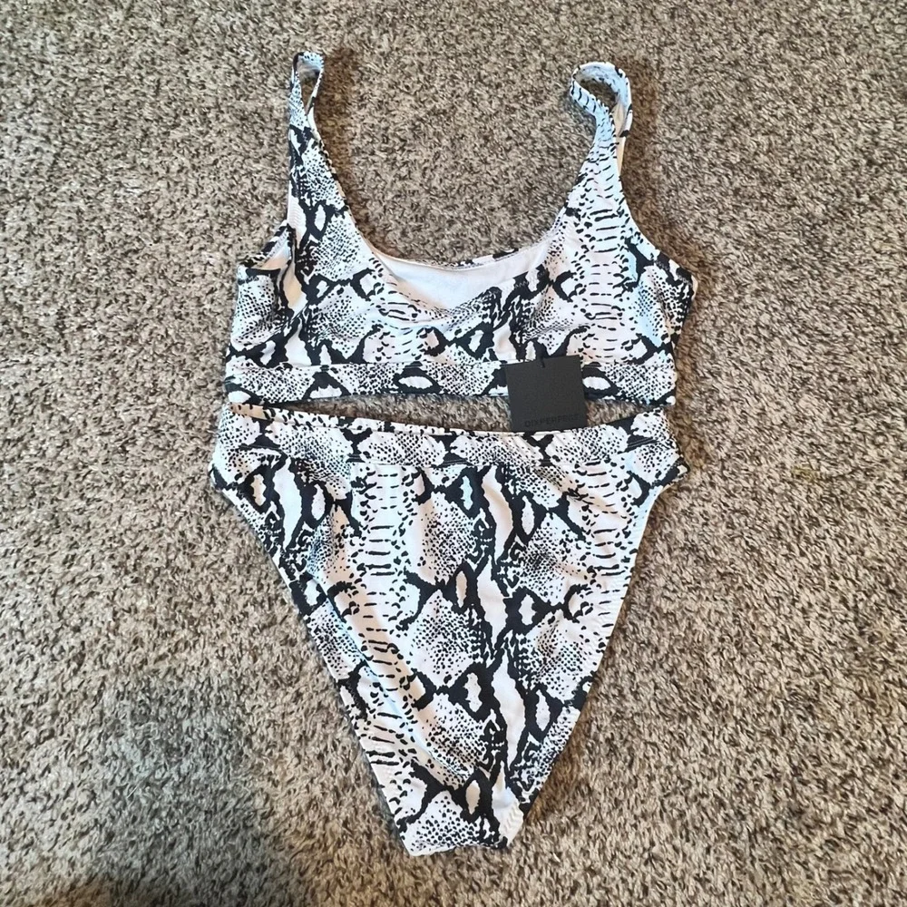 DIXPERFECT Women Snakeskin Print High Waisted Bikini Set Black White XL OP210619